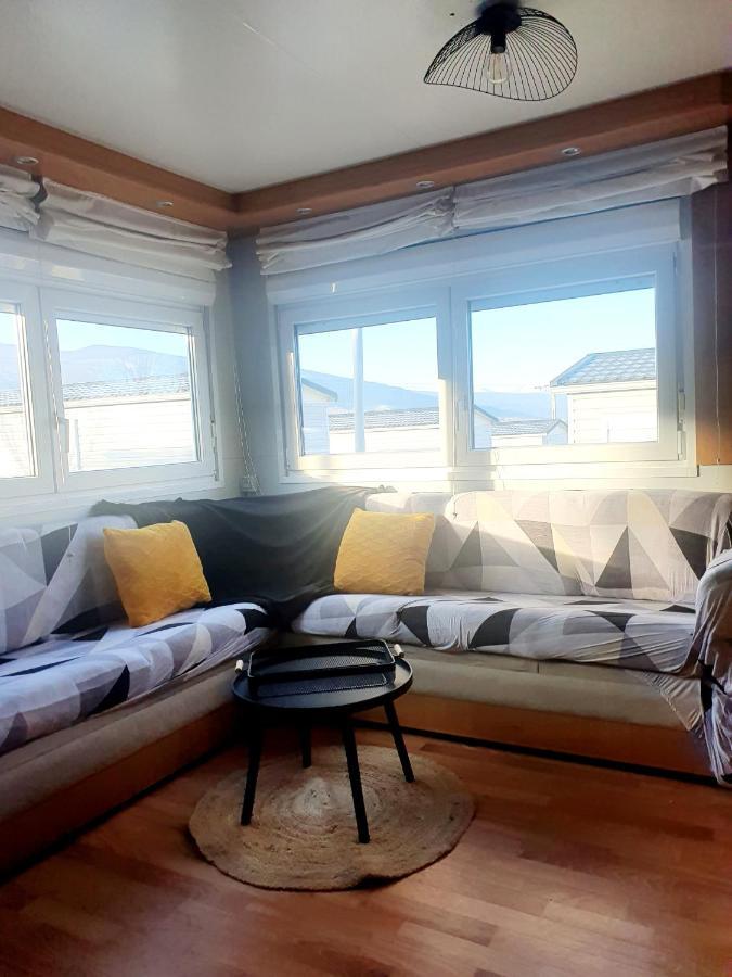 Mobil Home Dans Camping Saillagouse Exterior photo